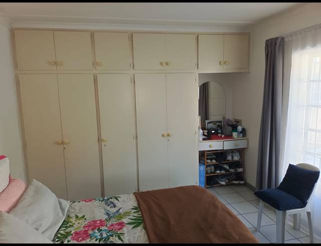 2 BEDROOM APARTMENT FOR SALE IN PELHAM